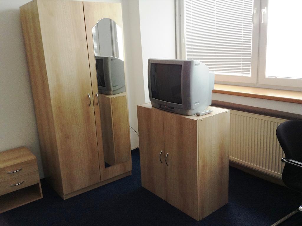 Hotel Dom Techniky Žilina Oda fotoğraf